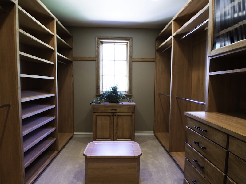 Do Walk In Closets Need Vents